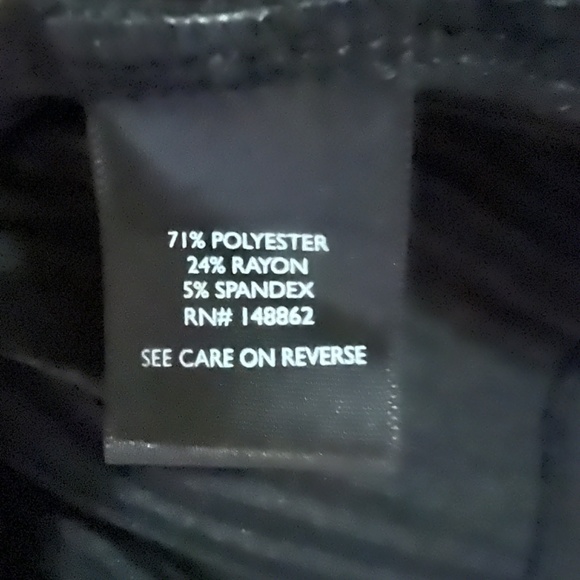 Black Torrid PLUS tank with button detail - Picture 3 of 3